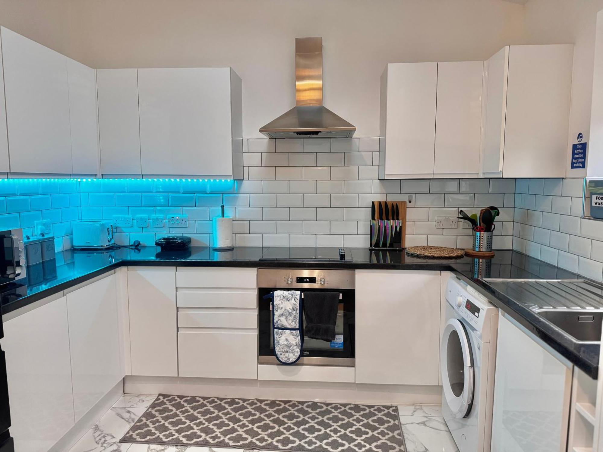 Modern 1-Bed Apt 30Min To Central London & Parking 外观 照片