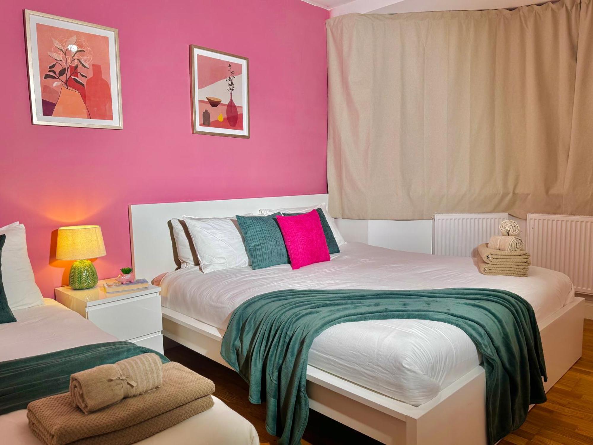 Modern 1-Bed Apt 30Min To Central London & Parking 外观 照片