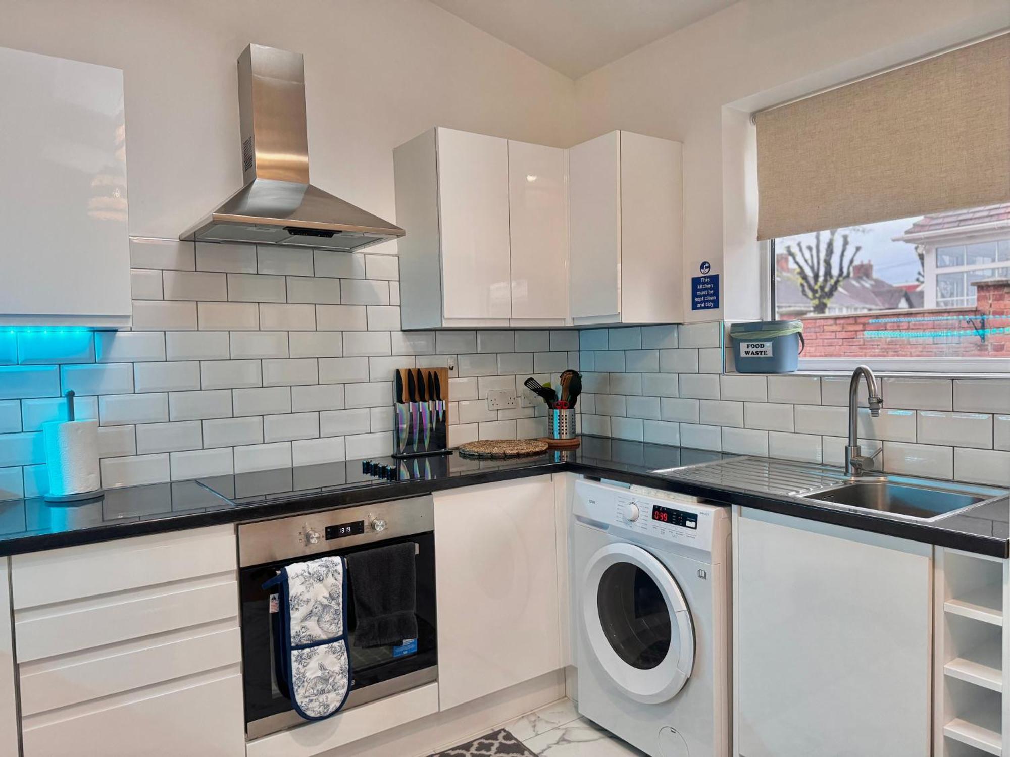 Modern 1-Bed Apt 30Min To Central London & Parking 外观 照片