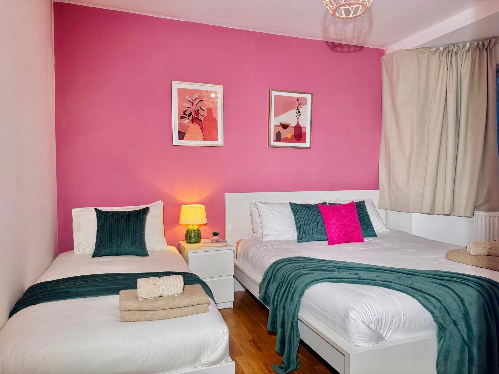 Modern 1-Bed Apt 30Min To Central London & Parking 外观 照片
