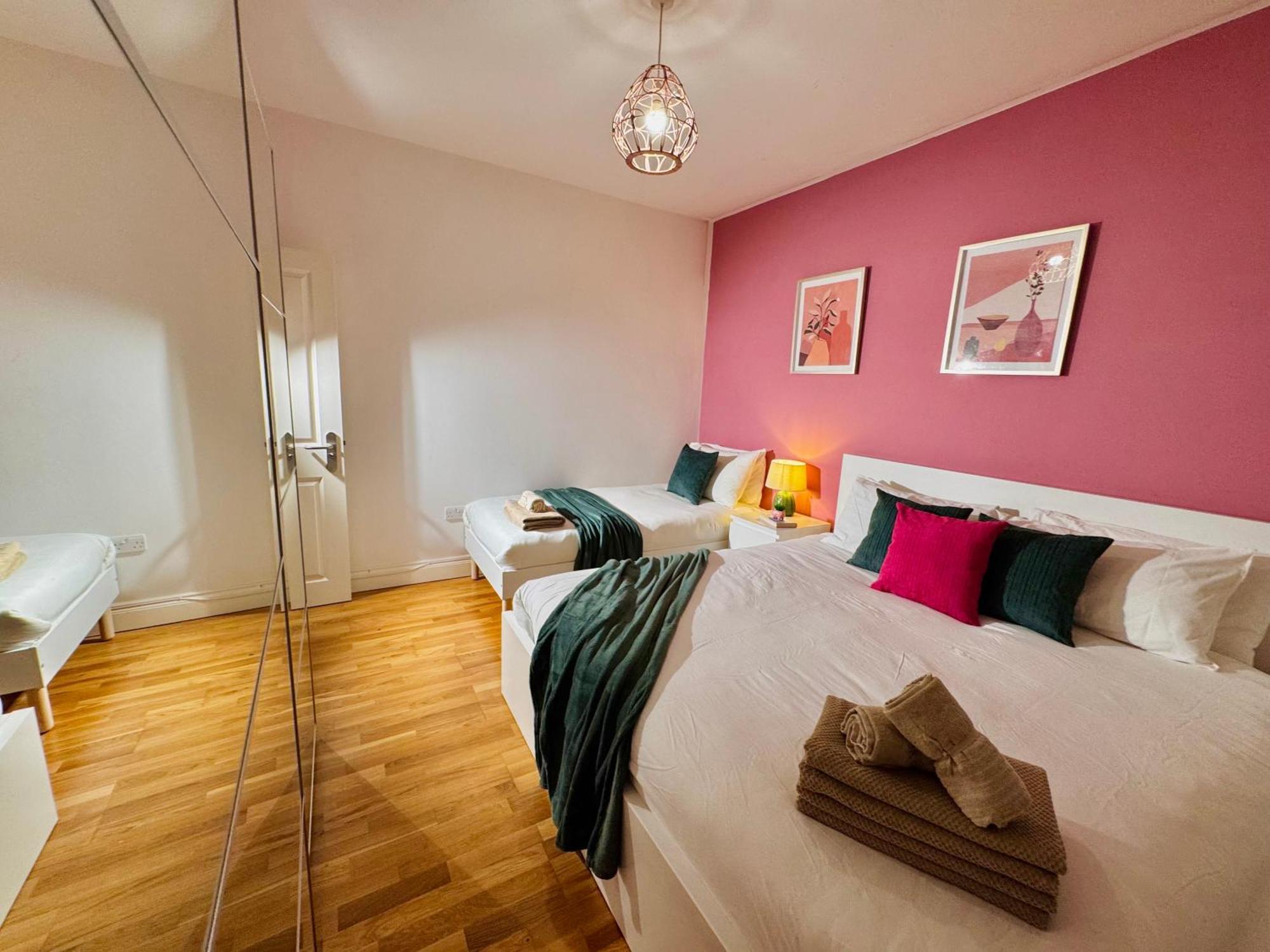 Modern 1-Bed Apt 30Min To Central London & Parking 外观 照片