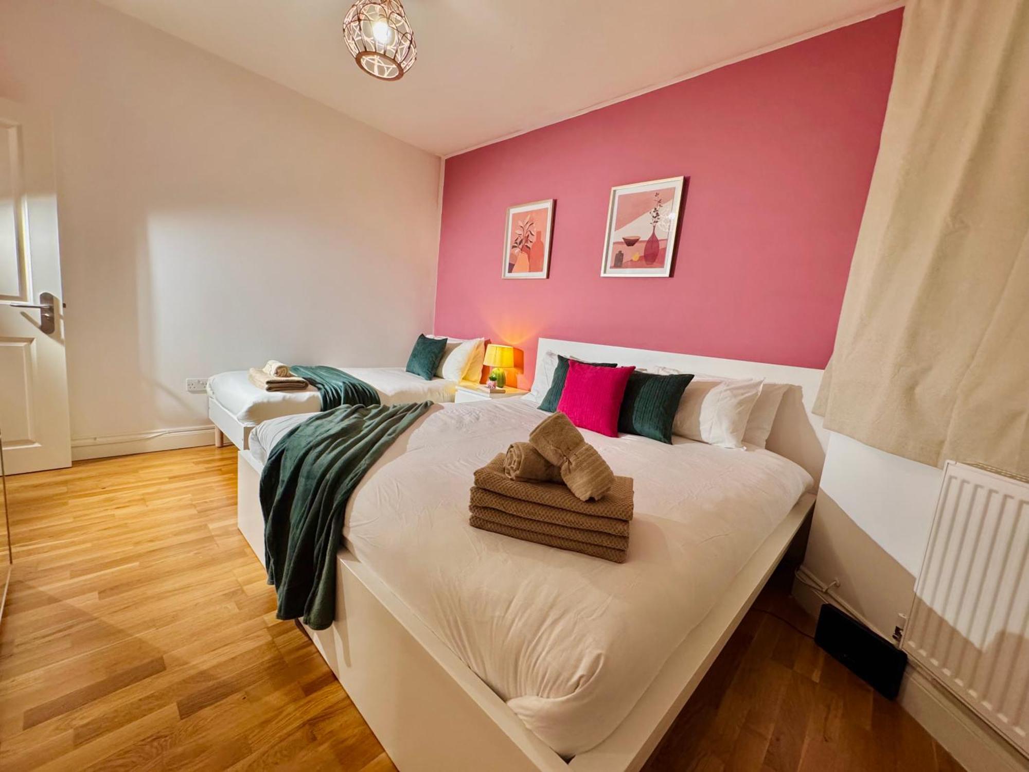 Modern 1-Bed Apt 30Min To Central London & Parking 外观 照片