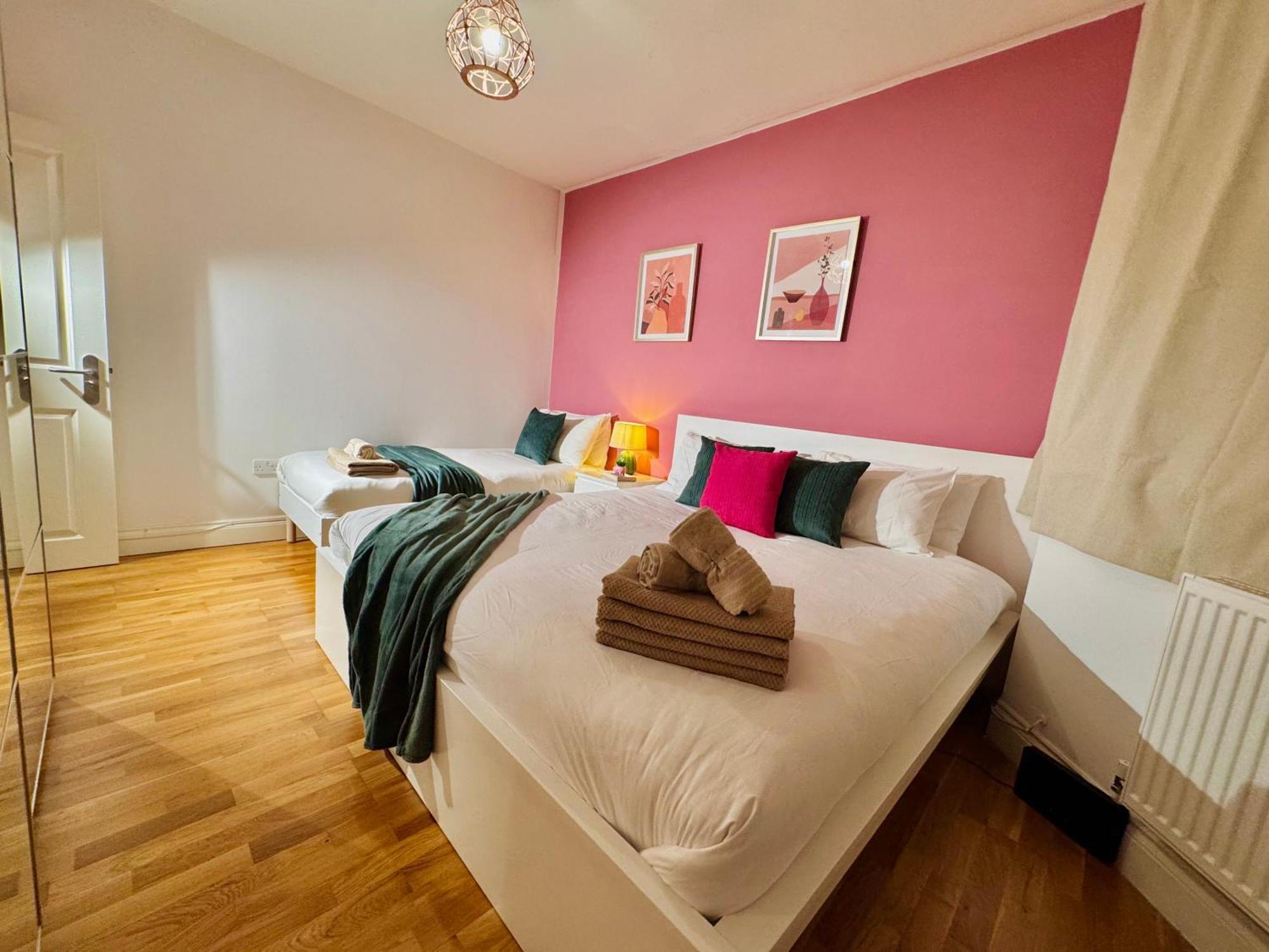 Modern 1-Bed Apt 30Min To Central London & Parking 外观 照片