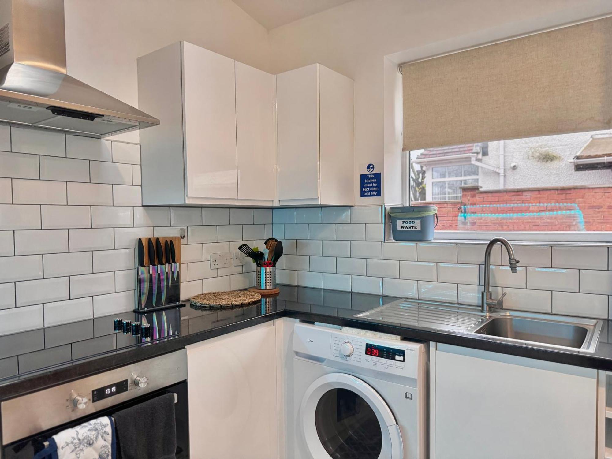 Modern 1-Bed Apt 30Min To Central London & Parking 外观 照片